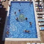 Bluesea Copacabana 滨海略雷特